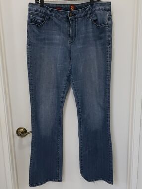 〰️Sasson Jeans〰️ Medium Wash Blue Bootcut Boogie Jeans 14